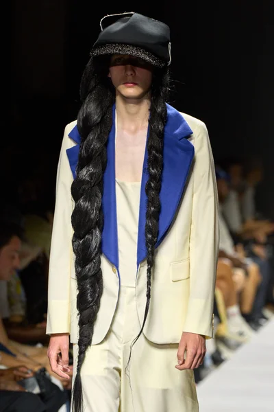 Look 65
